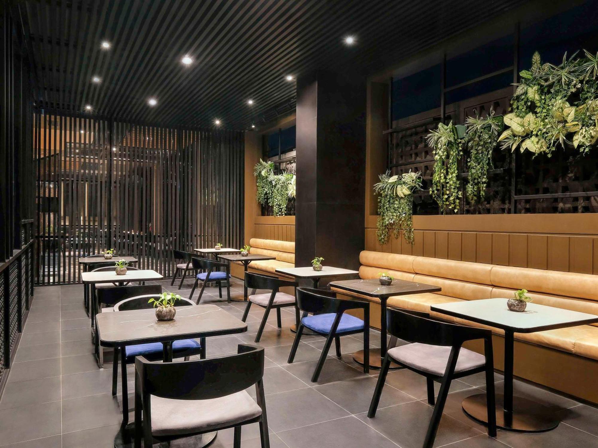 Ibis Tidar Surabaya